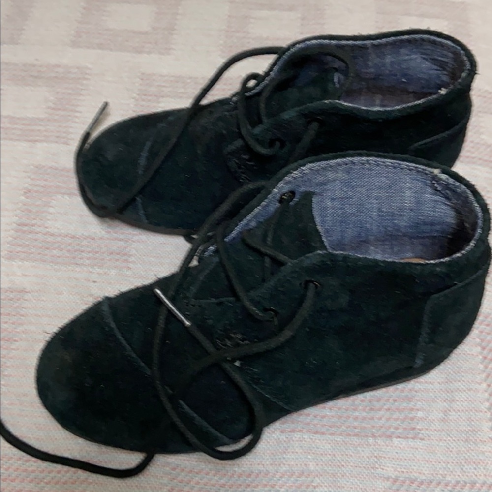 Black Tom booties